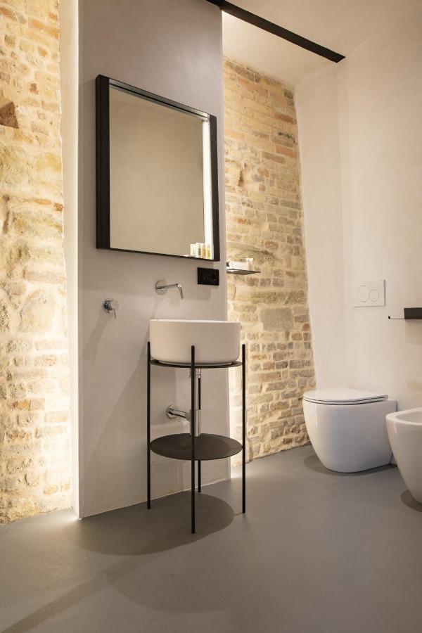 Ognissanti Guesthouse & Suites Fermo Buitenkant foto